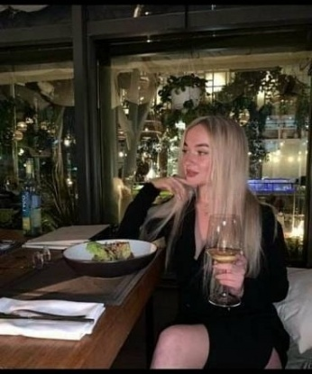У меня побывали уже многие, и отзывы о моих услугах только положительные! Открой для себя новые грани удовольствия со мной. Позволь мне погрузиться в мир твоих фантазий и реализовать их. Я раскрою все свои возможности и подарю тебе неповторимые эмоции. Если ты ищешь настоящее удовлетворение, не сомневайся, в Москве я твоя лучшая выбор! Смотри мои фото 👀😘💋💖🌹. Открой для себя настоящее блаженство рядом со мной! Оксана